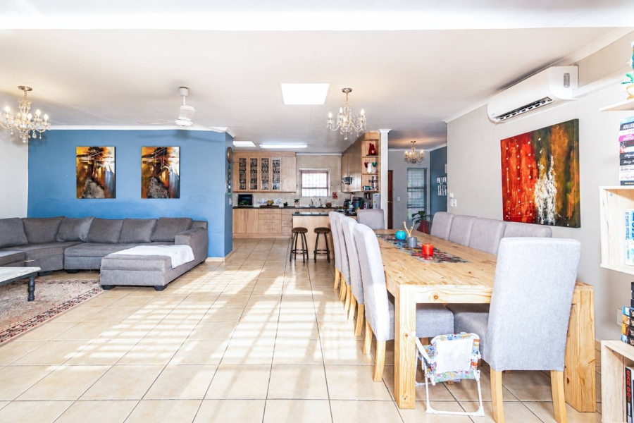 3 Bedroom Property for Sale in Melodie North West